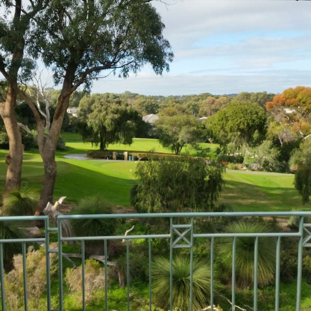 Joondalup Golf Retreat