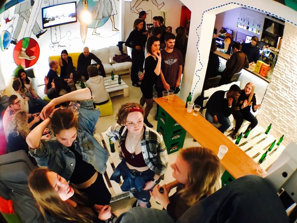 Lobi dinlenme salonu