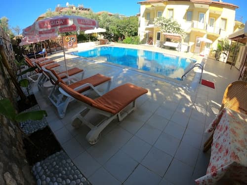 Sarıhan Apart Hotel