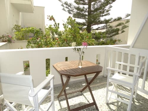 Naxos Lane Center Studios