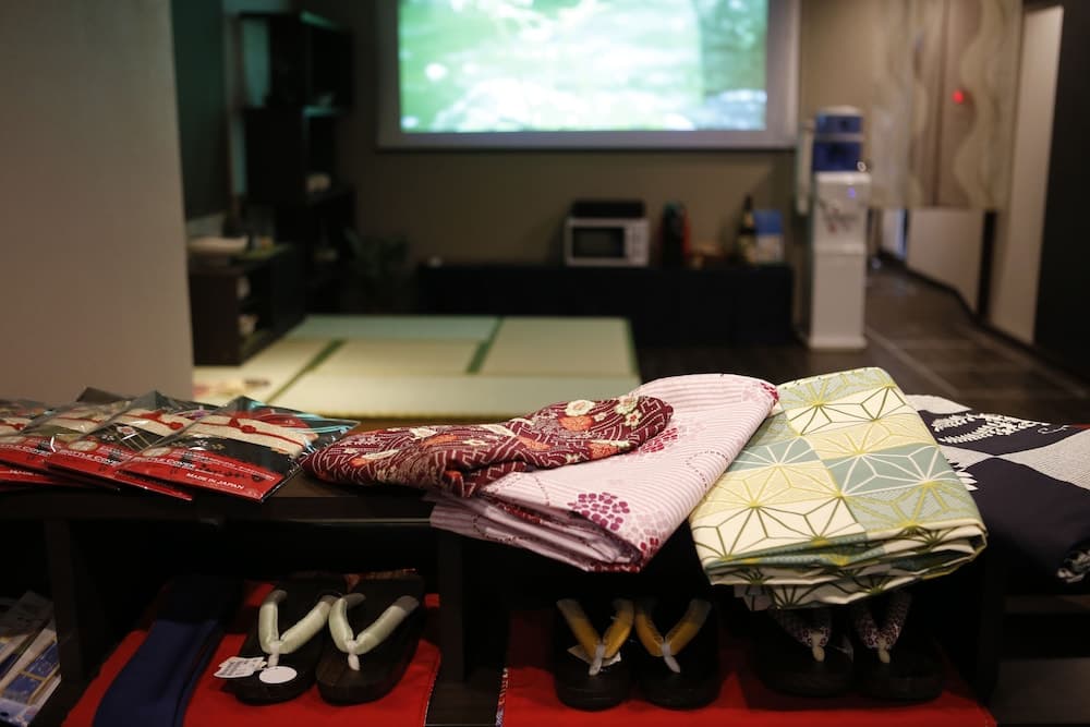 Lobi dinlenme salonu