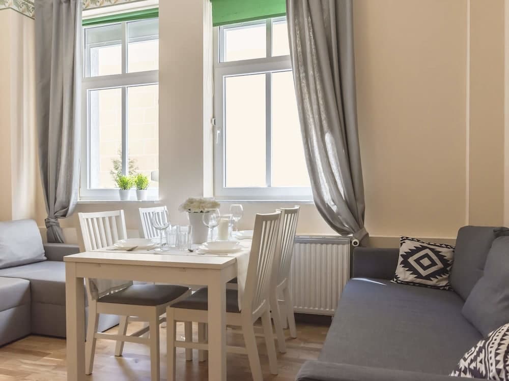 VacationClub - Willa Carmen Apartments