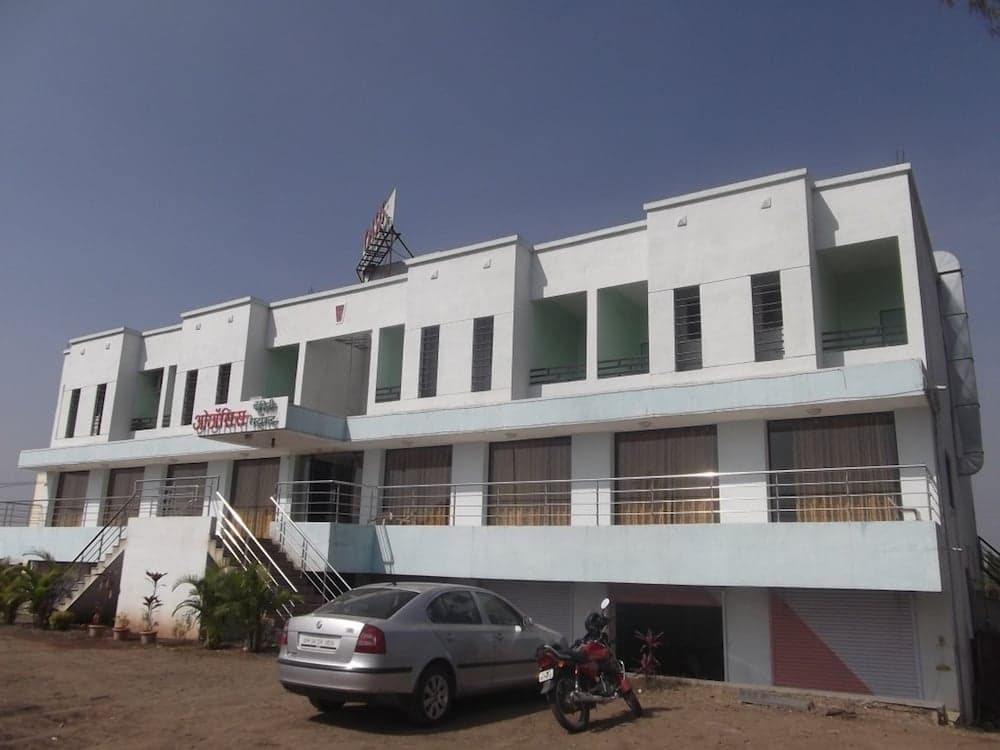 Konaklama yerinin ön cephesi