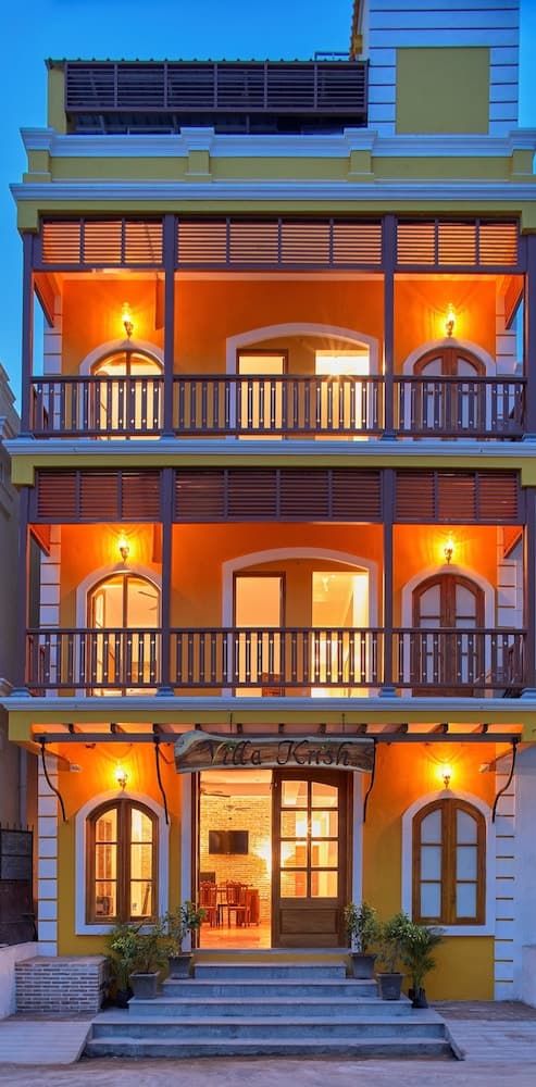 Konaklama yerinin ön cephesi