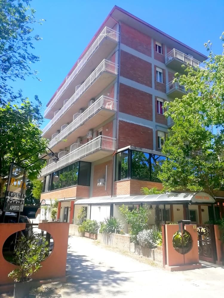 Konaklama yerinin ön cephesi