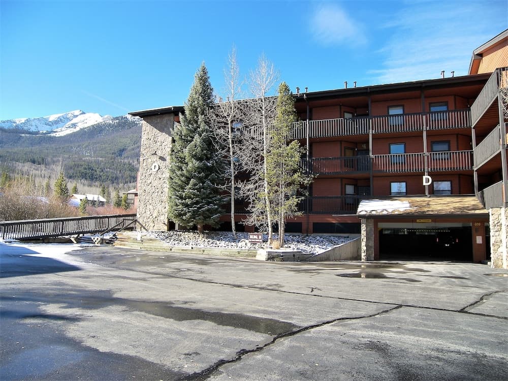 Mountainside 2 Bed 2 Bath
