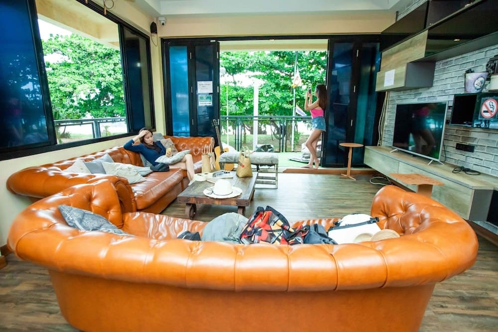 Doolay Beachfront Hostel