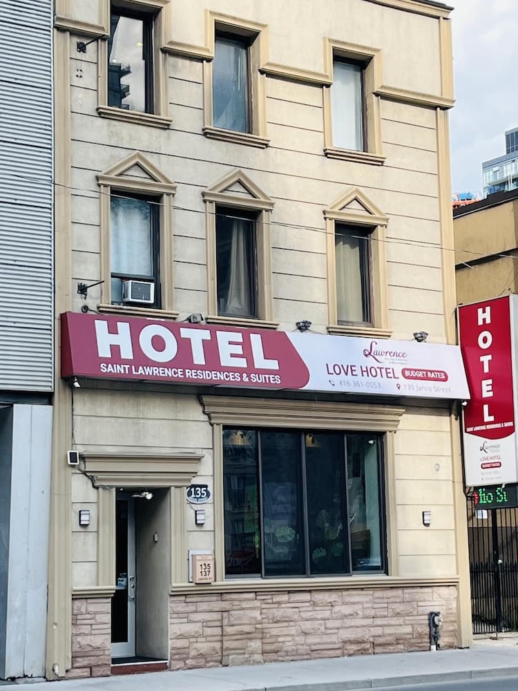 St Lawrence Residences And Suites