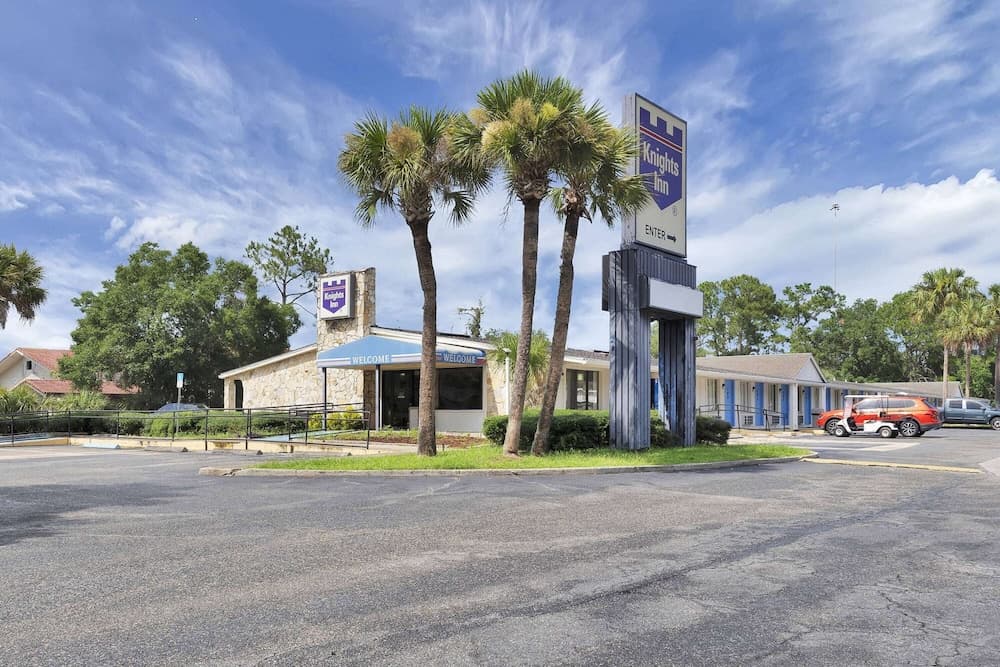 Knights Inn Jacksonville at Dix Ellis Trail