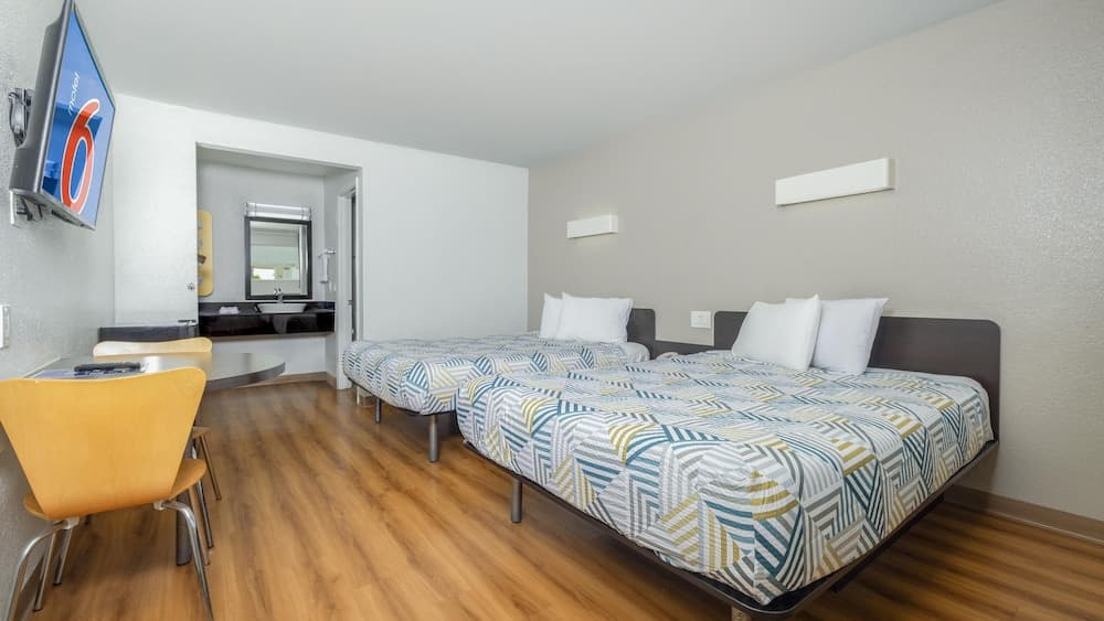 Motel 6 Ontario, CA - Airport