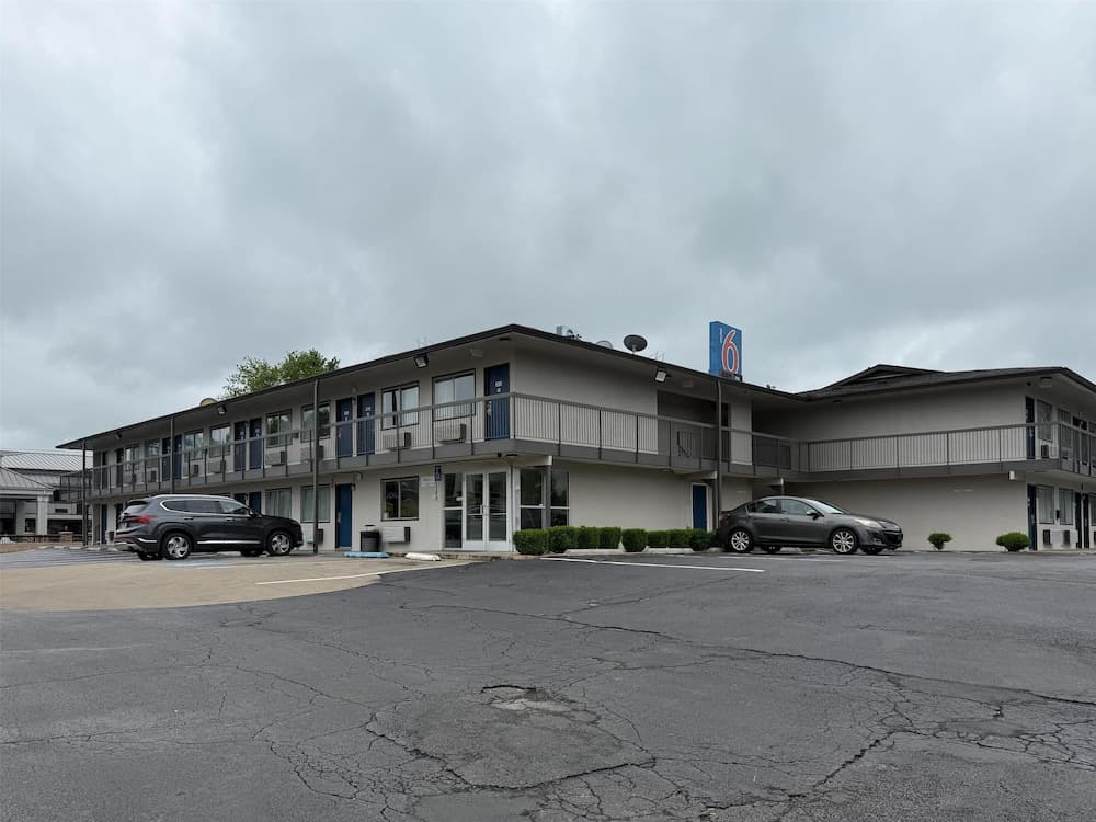 Motel 6 Murfreesboro, TN