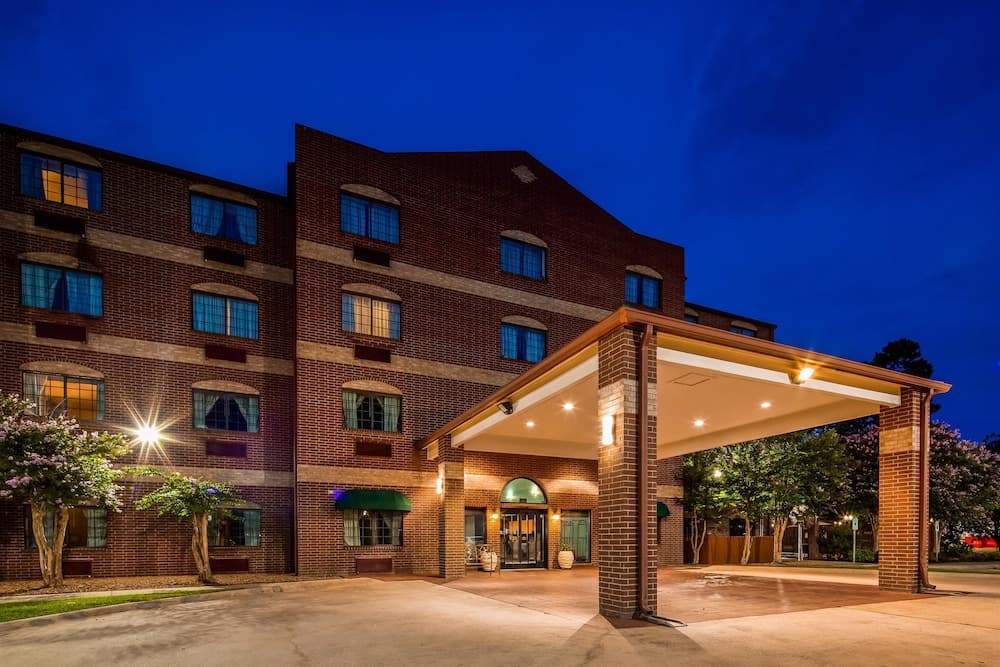Best Western Plus The Woodlands