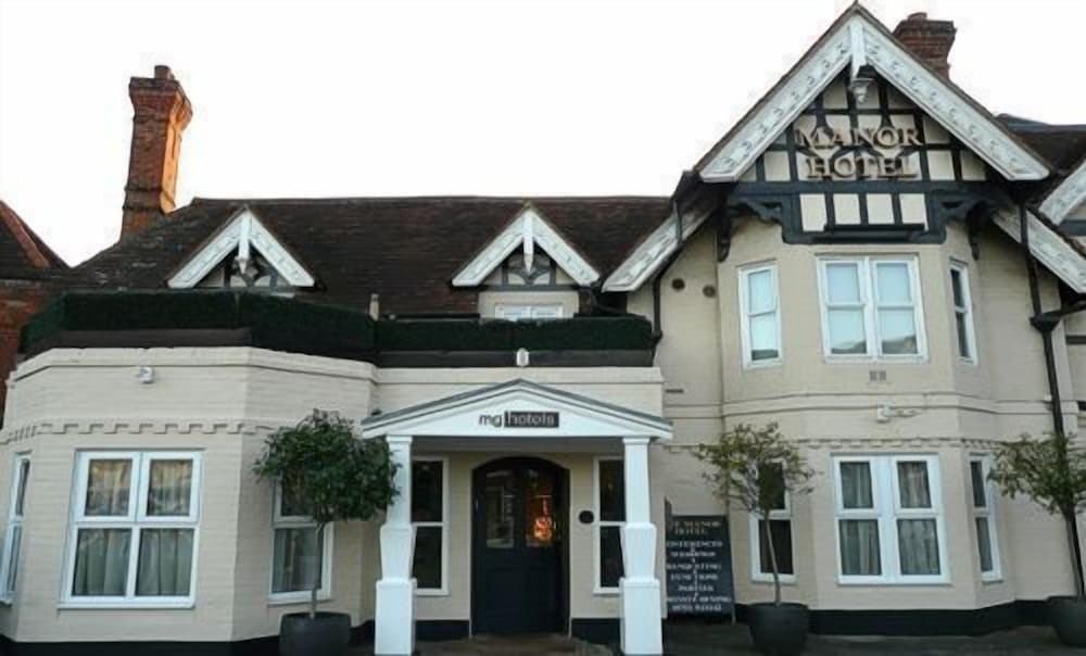 Manor Hotel