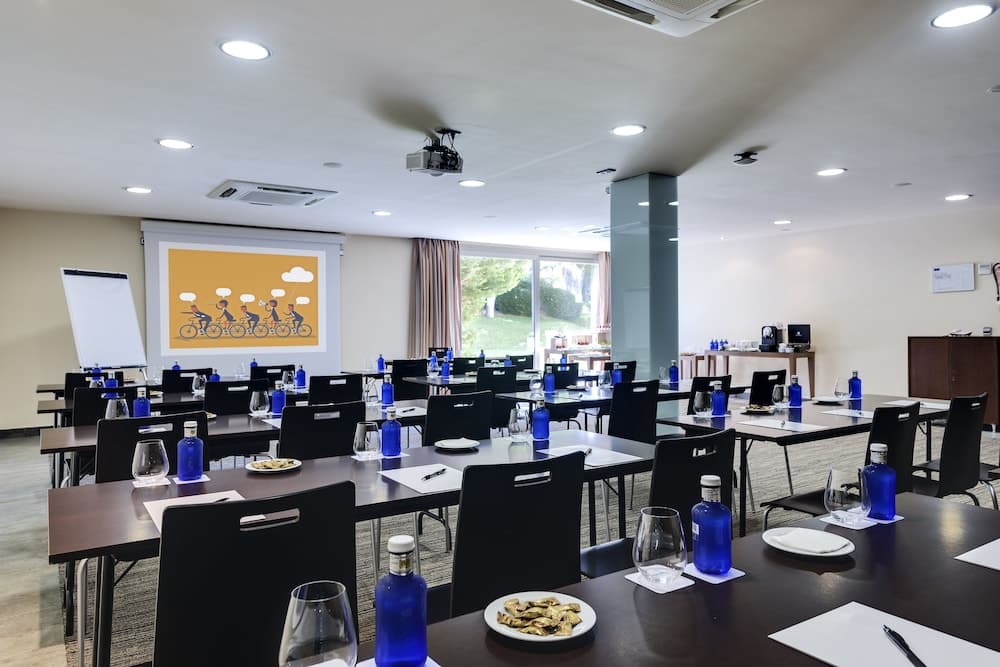 Toplantı salonu/imkânları