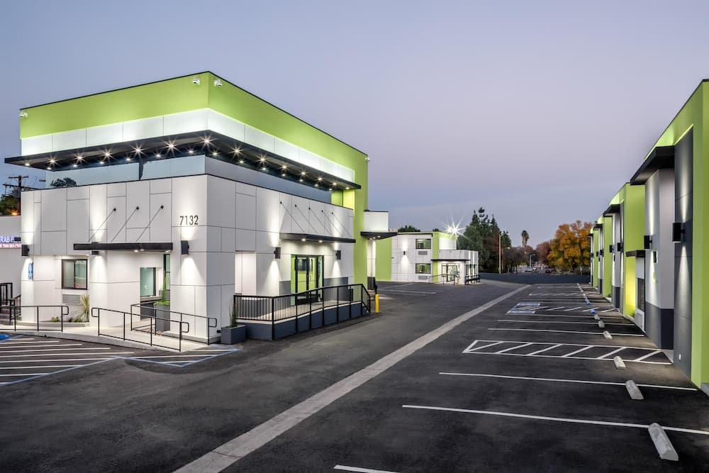 Motel 6 Canoga Park, CA