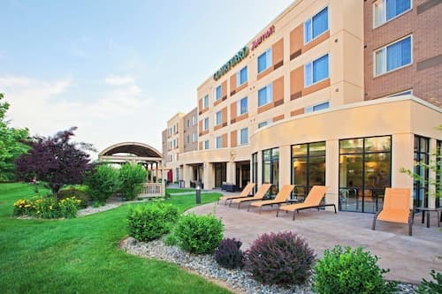 Courtyard by Marriott Louisville Northeast