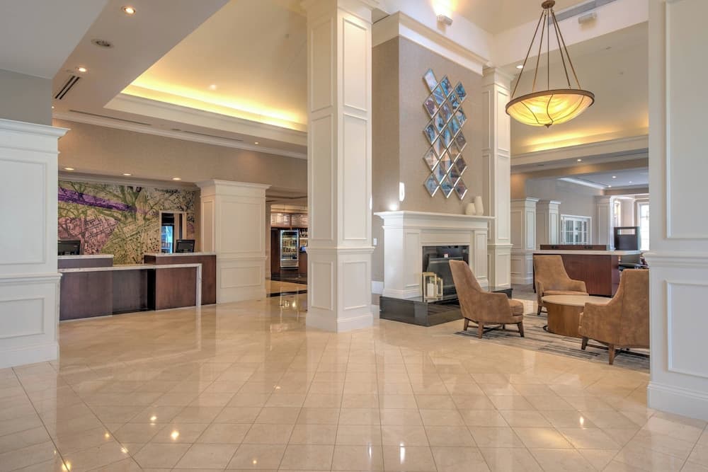 Lobi dinlenme salonu