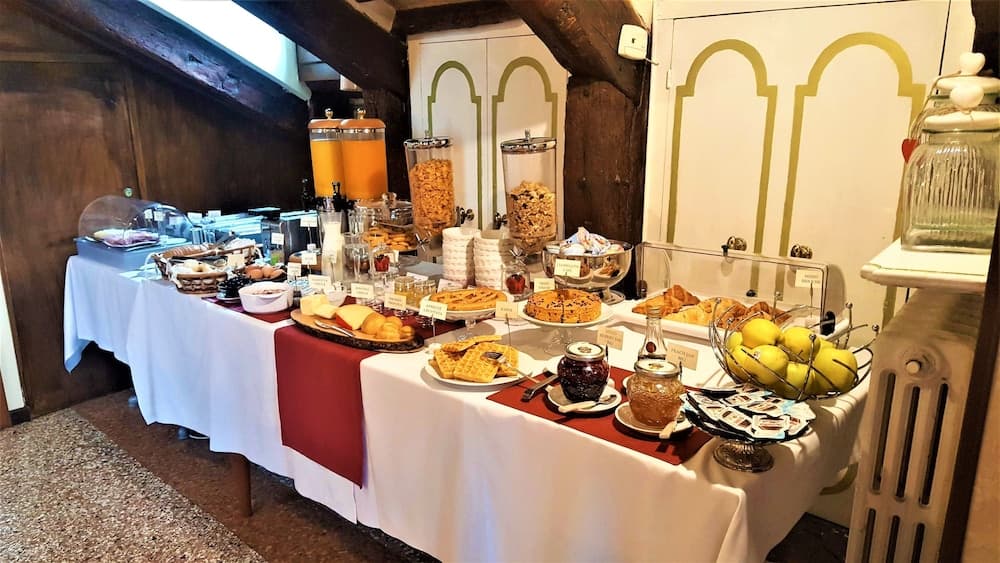 Açık büfe kahvaltı
