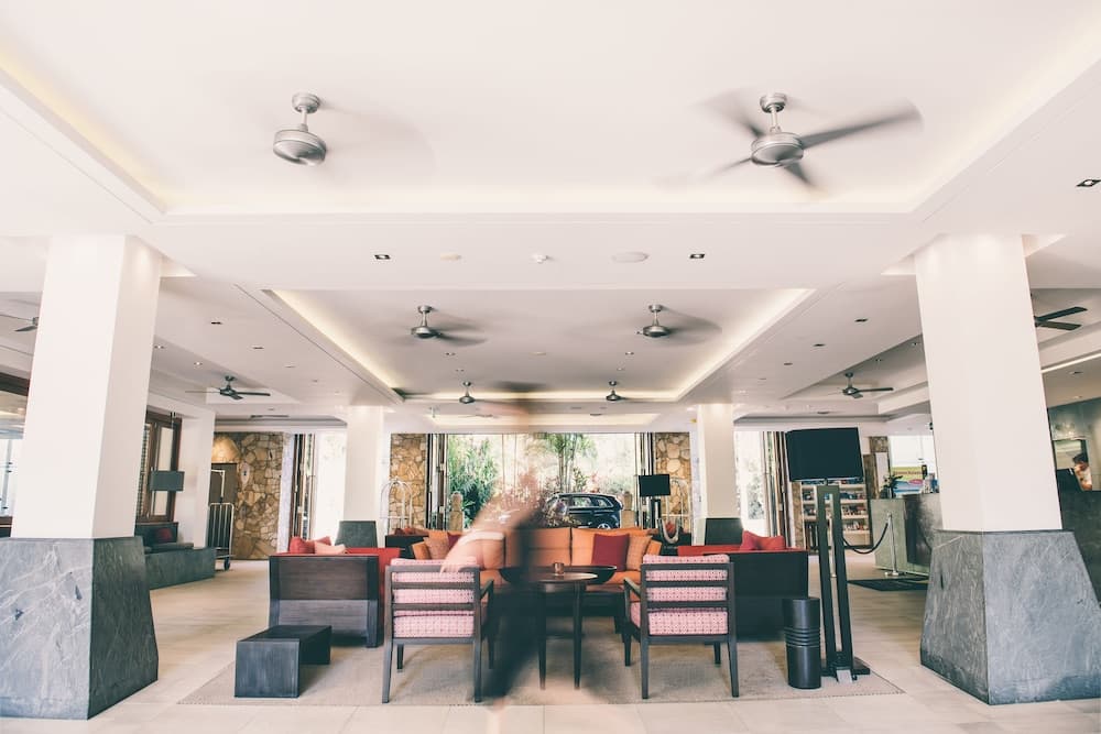 Giriş/çıkış büfesi