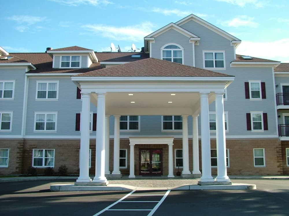 Holiday Inn Express Hotel & Suites White River Junction by IHG