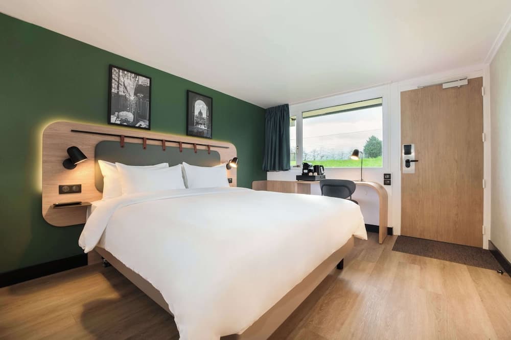 Campanile Bordeaux Le Lac