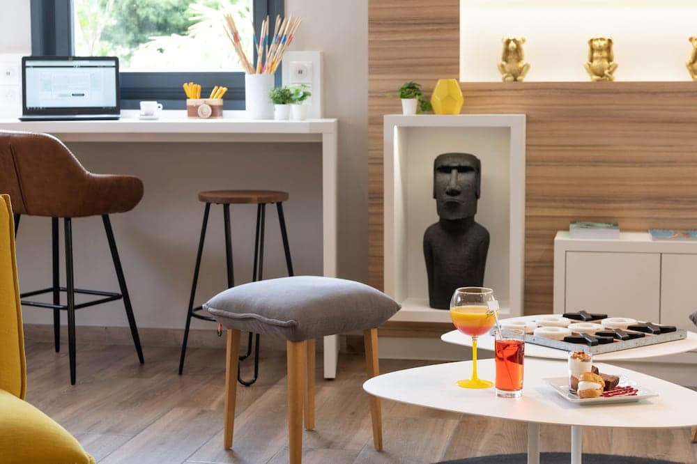 Lobi dinlenme salonu