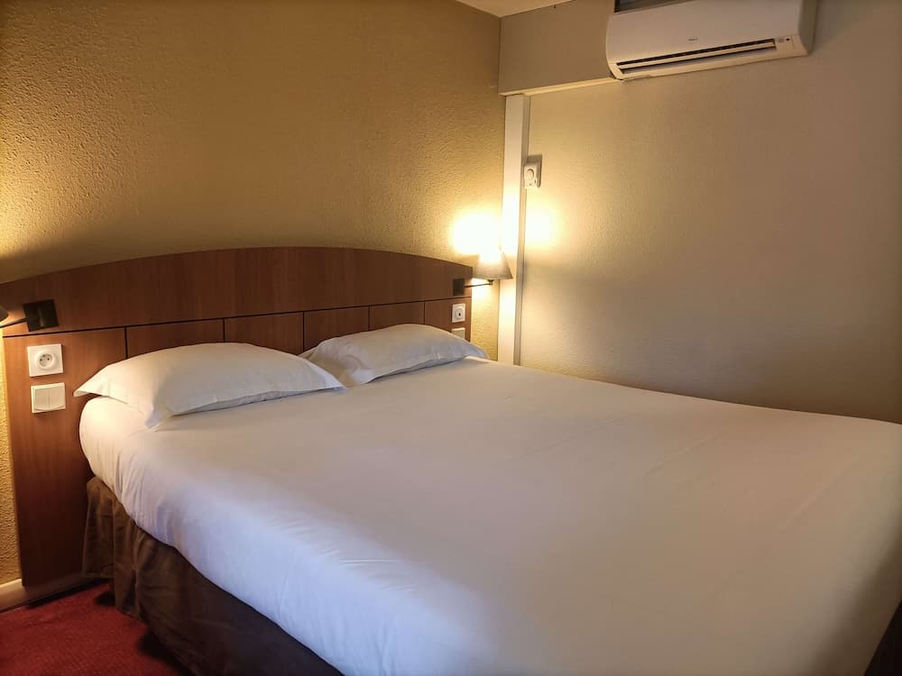 Kyriad Geneve - Saint-Genis-Pouilly