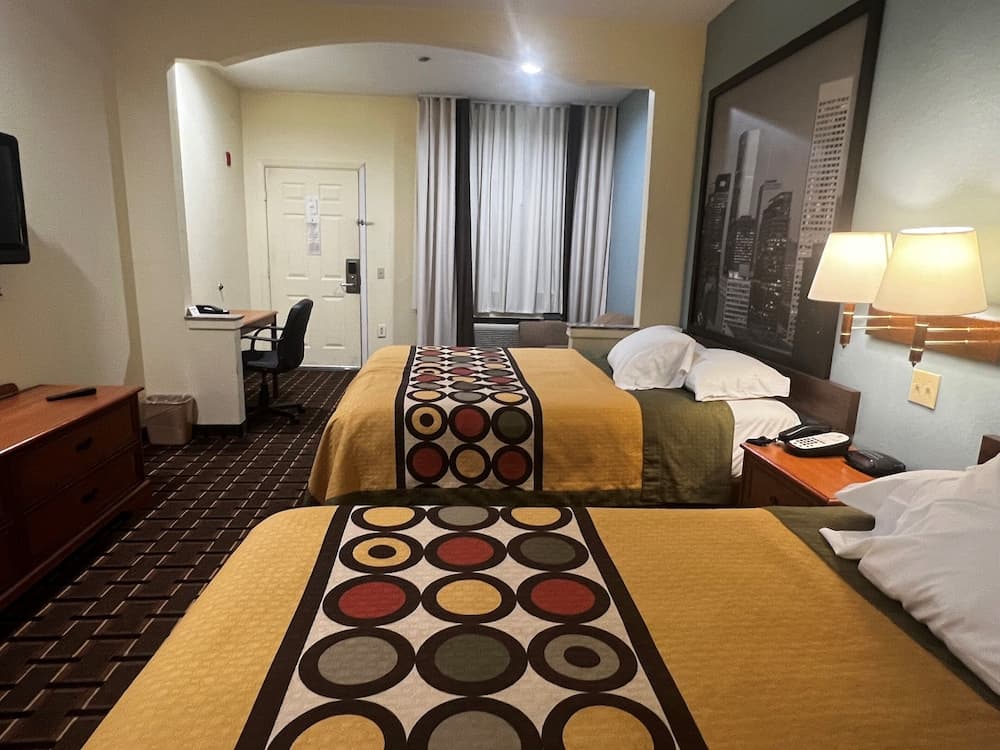 Super 8 by Wyndham Stafford Sugarland Area