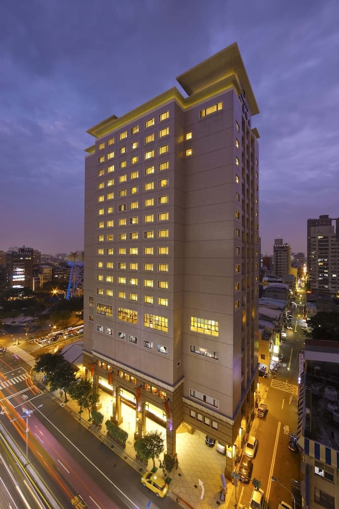 Lees Hotel