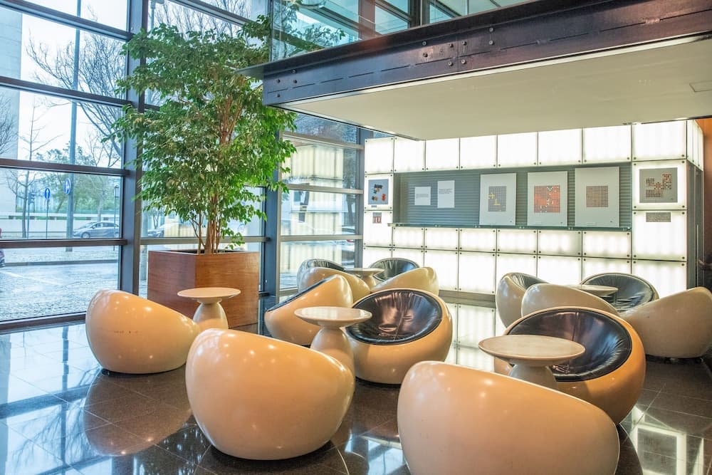 Lobi dinlenme salonu