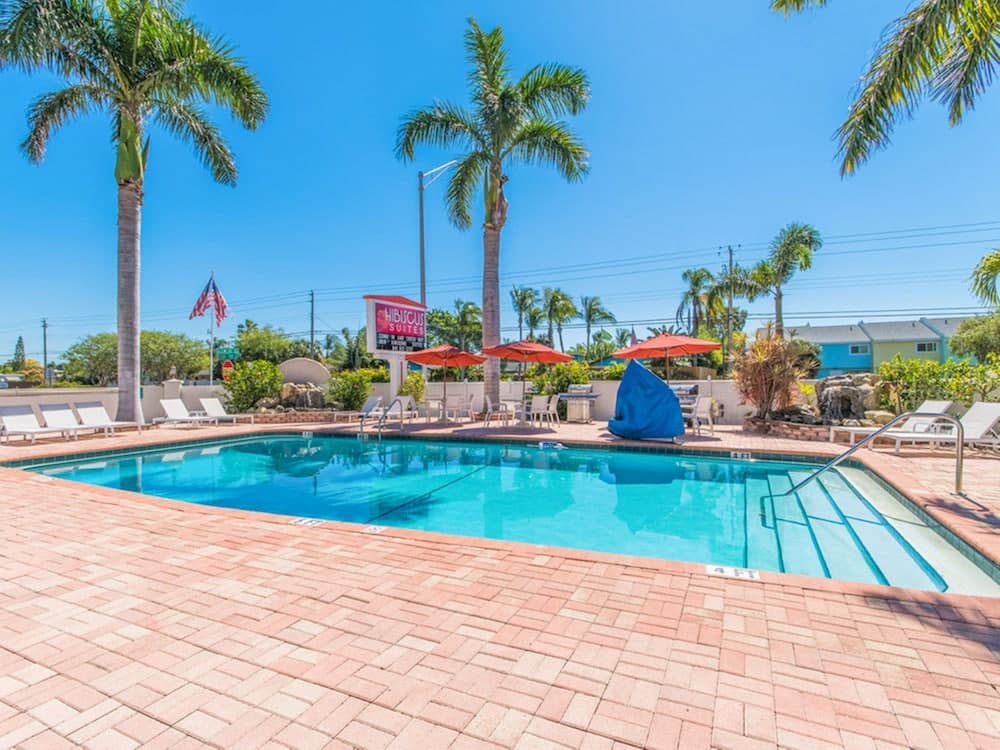 Hibiscus Suites - Gateway to Siesta Key