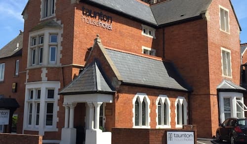 Taunton House Hotel