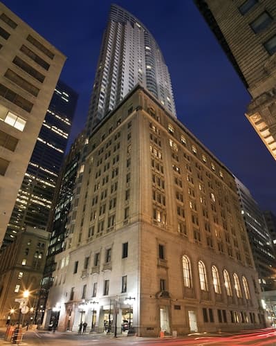 One King West Hotel & Residence