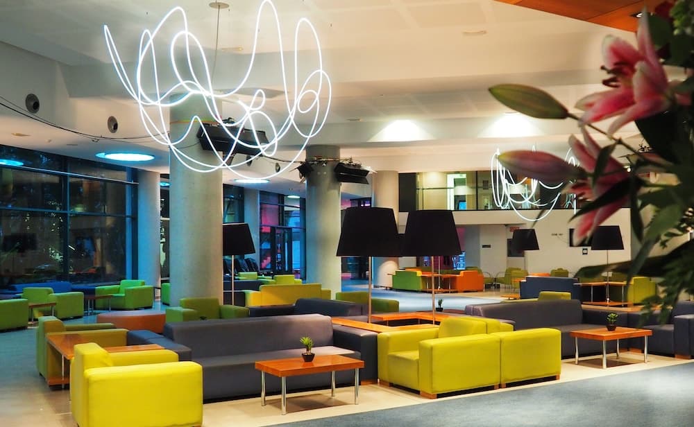 Lobi dinlenme salonu