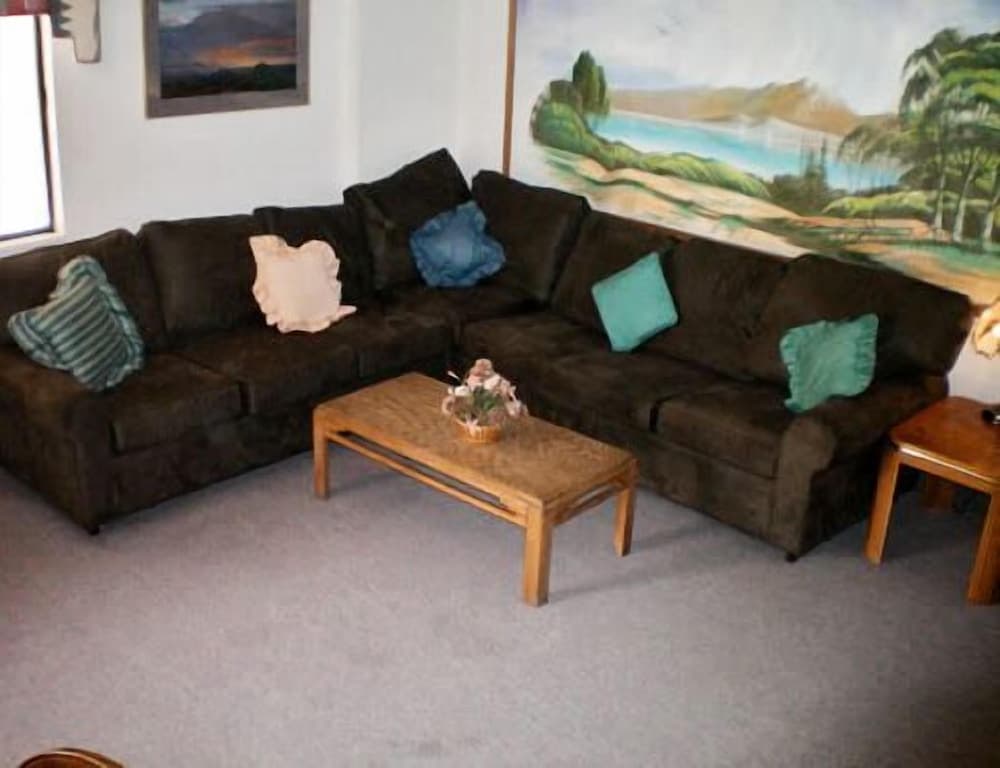 Coronada Inn and Suites