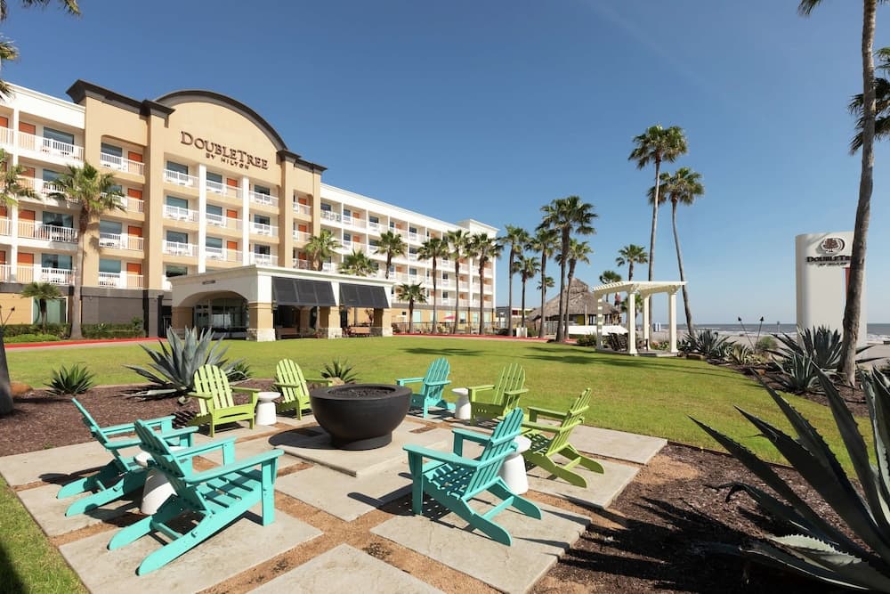 DoubleTree by Hilton Hotel Galveston Beach