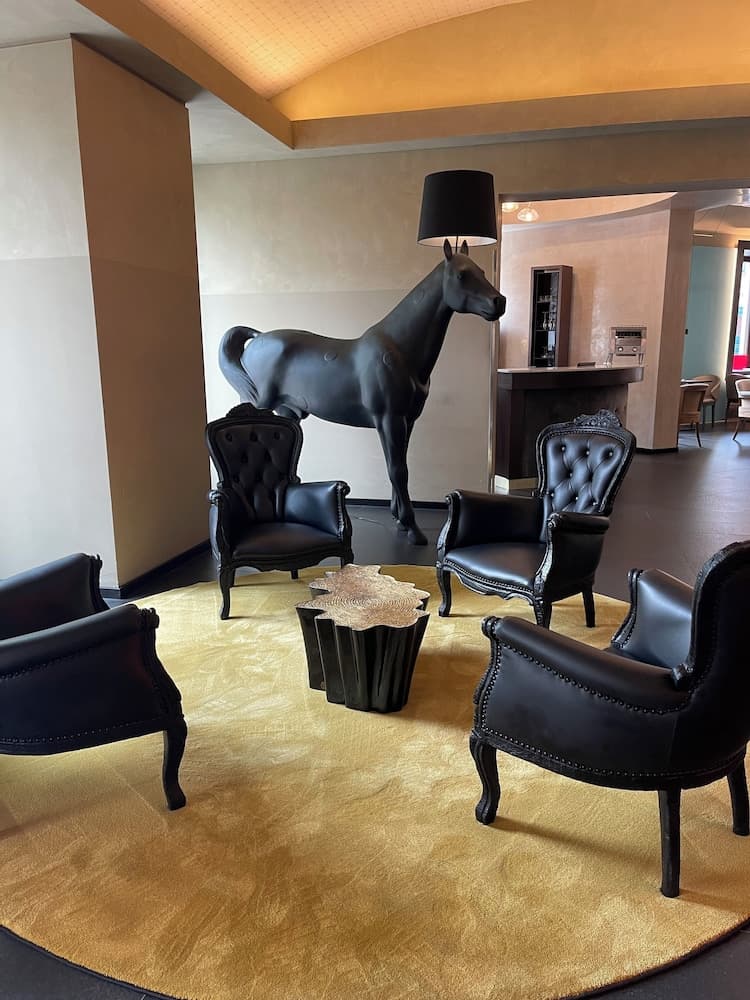 987 Design Prague Hotel