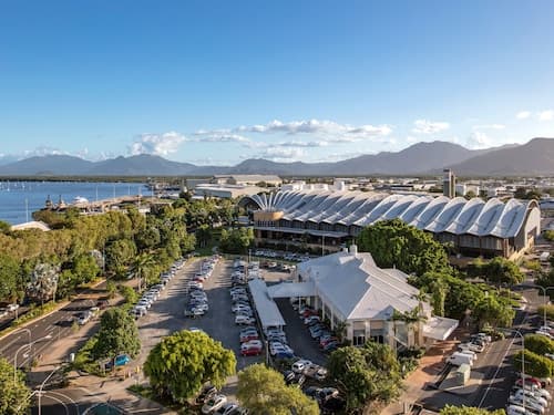 Piermonde Apartments - Cairns