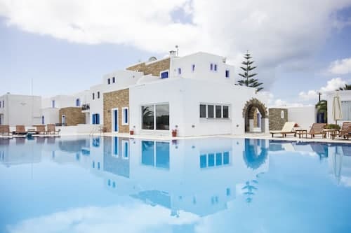 Naxos Holidays