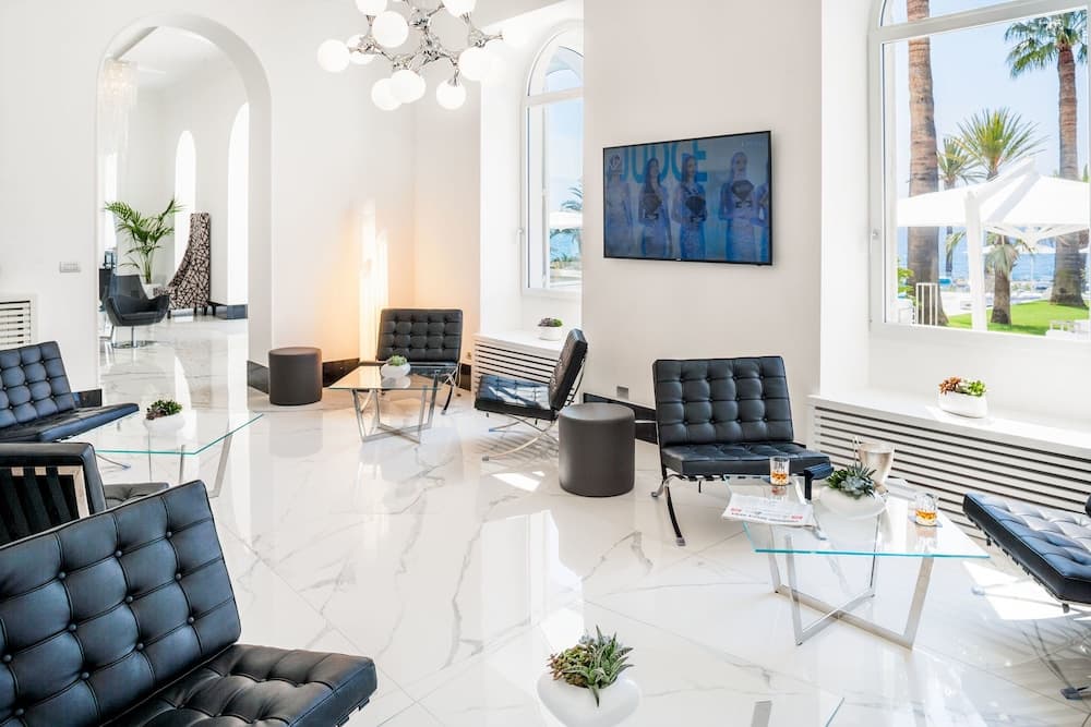 Lobi dinlenme salonu