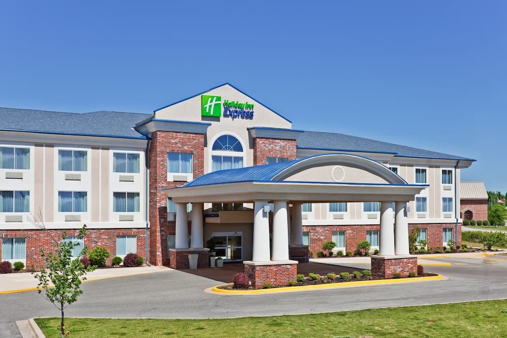 Holiday Inn Express Hotel & Suites Paragould by IHG