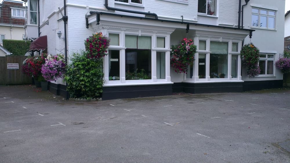 The Rosscourt - Adults only