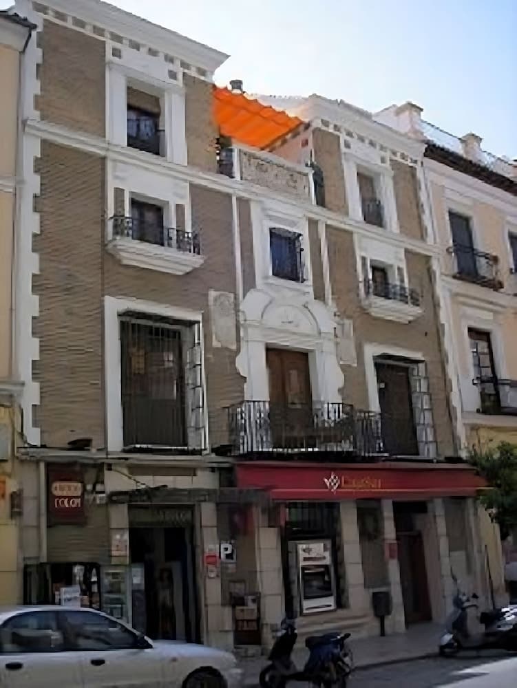 Hostal Colón
