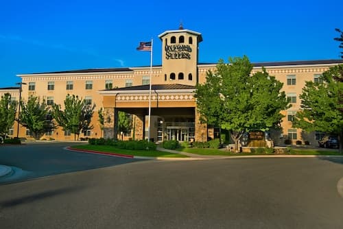Oxford Suites Boise