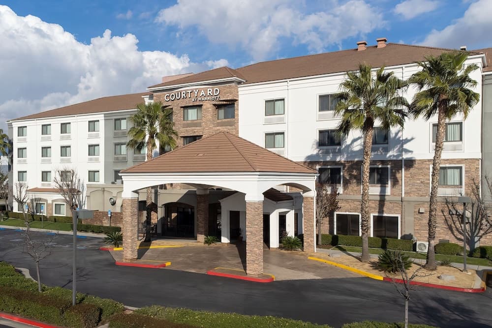 Courtyard by Marriott Ontario Rancho Cucamonga