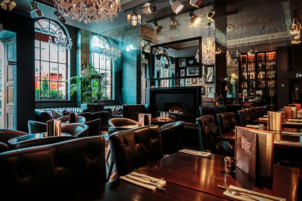 Lobi dinlenme salonu