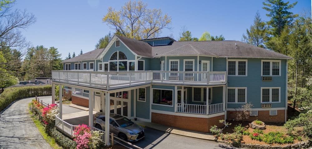 Highland Lake Inn & Resort