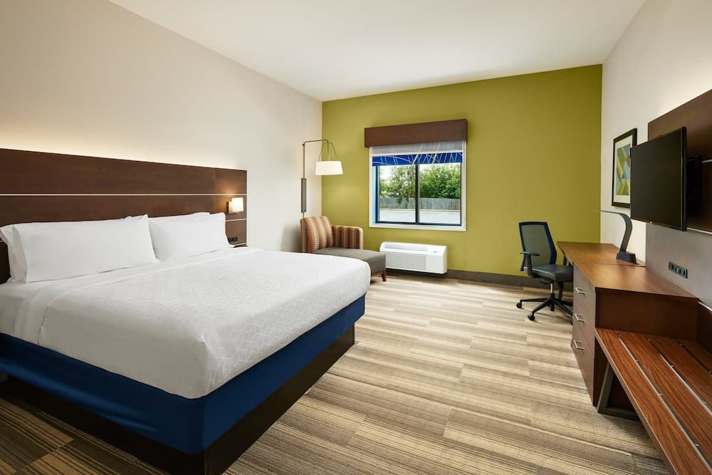 Holiday Inn Express Hotel & Suites Panama City-Tyndall by IHG