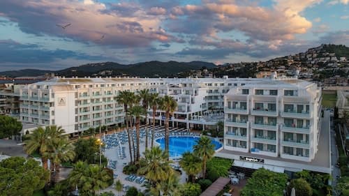 AQUA Hotel Aquamarina & Spa