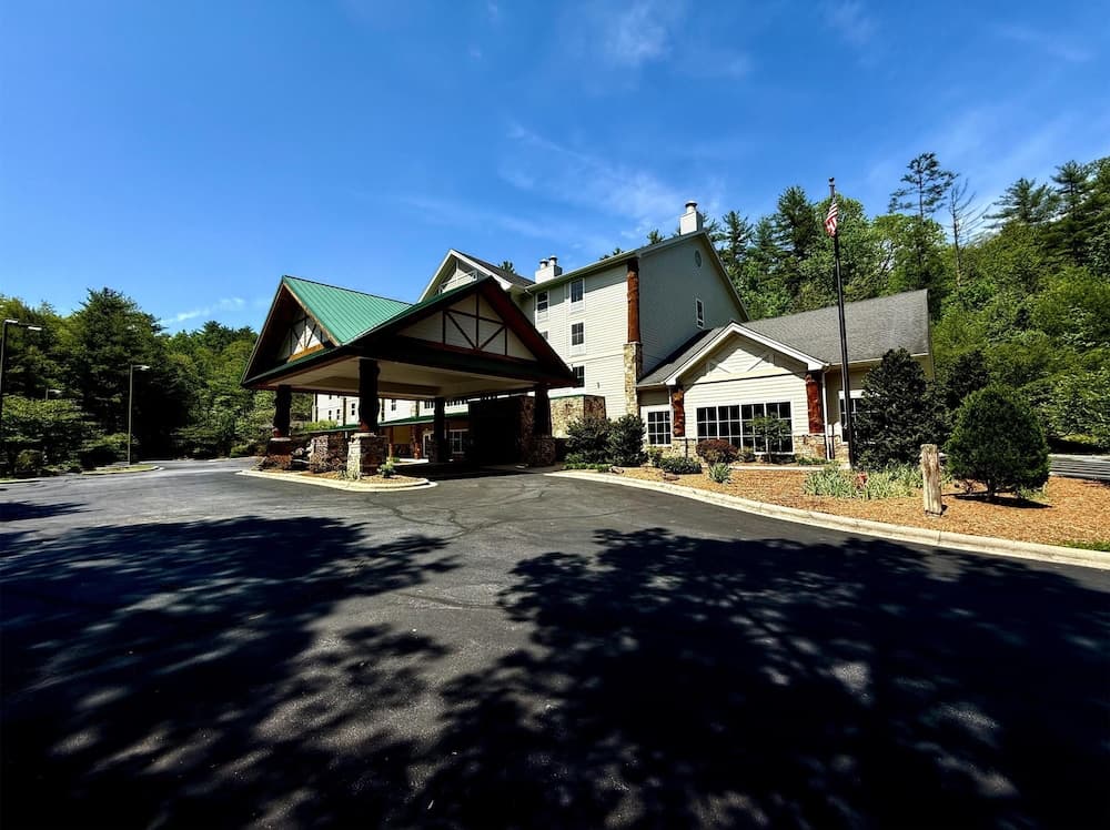 Hampton Inn & Suites Cashiers Sapphire Valley
